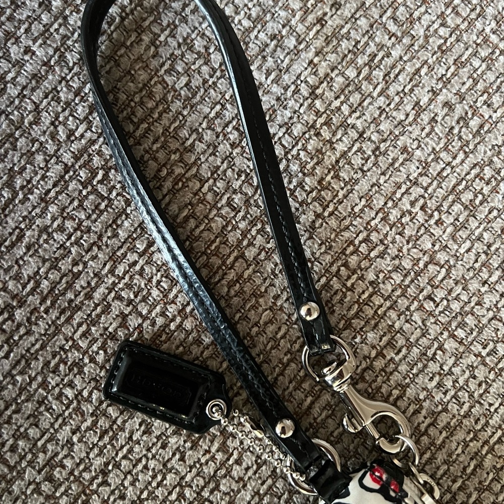 Coach Graffiti Flowers Wristlet - Picture 3 of 11